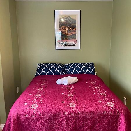 Private Room In Los Angeles With Wifi, Tv, And View Of Hollywood Sign & Shared Kitchen エクステリア 写真