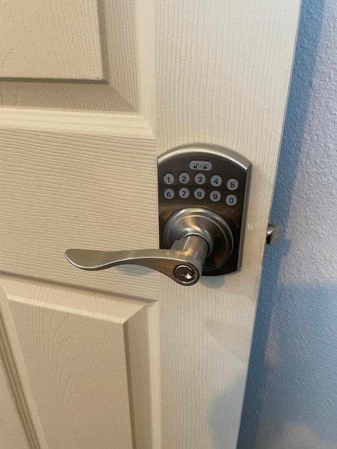 Private Room In Los Angeles With Wifi, Tv, And View Of Hollywood Sign & Shared Kitchen エクステリア 写真