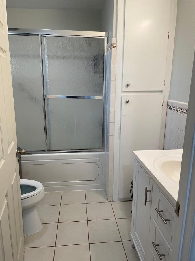Private Room In Los Angeles With Wifi, Tv, And View Of Hollywood Sign & Shared Kitchen エクステリア 写真
