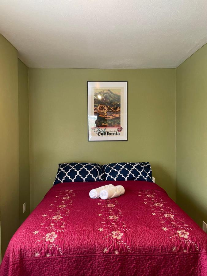 Private Room In Los Angeles With Wifi, Tv, And View Of Hollywood Sign & Shared Kitchen エクステリア 写真