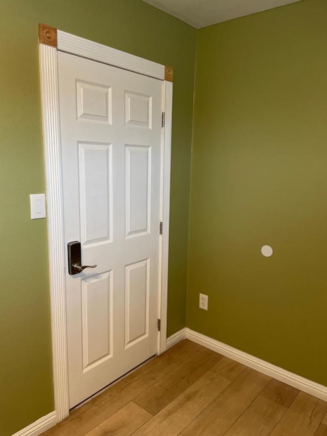 Private Room In Los Angeles With Wifi, Tv, And View Of Hollywood Sign & Shared Kitchen エクステリア 写真